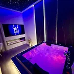 Starowislna Prestige Vip Jacuzzi Διαμέρισμα Krasków