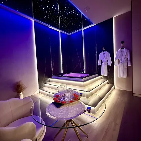 Starowislna Prestige Vip Jacuzzi קרקוב